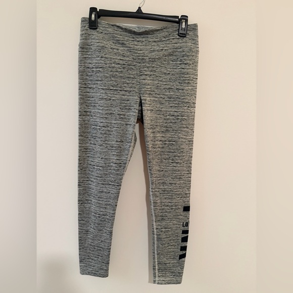 *LIKE NEW* Pink Active Fleece Lined Marled Gray Leggings - Picture 2 of 7